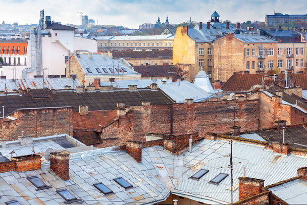 Vista aérea da cidade do convés de observação durante o dia. Lviv. Ucrânia. - Foto, Imagem