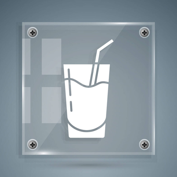 Fehér Koktél és alkohol ital ikon elszigetelt szürke alapon. Négyzet alakú üvegtáblák. Vektor. - Vektor, kép