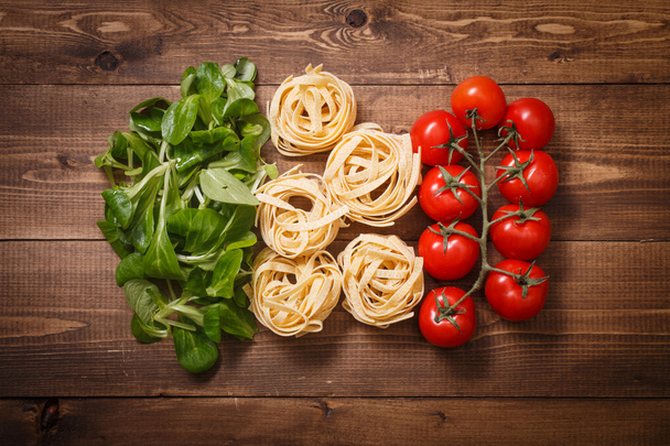 Italian flag of the ingredients of Italian food - Zdjęcie, obraz