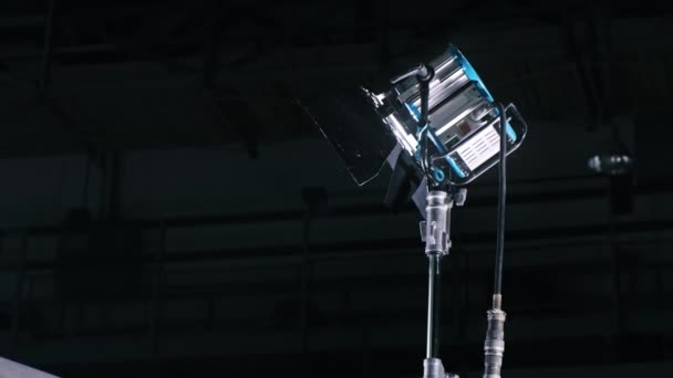 Professional lighting equipment on the movie set - Footage, Video