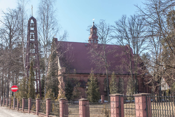Assisi Szent Ferenc plébániatemplom Kalety Miotekben a lengyelországi Gliwice megyében - Fotó, kép