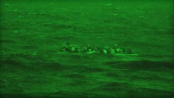 Sichtung von Migranten grüne Nachtsicht - Filmmaterial, Video