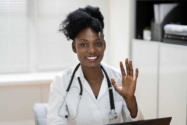 African American Doctor With Stethoscope At Healthcare Lab - Φωτογραφία, εικόνα