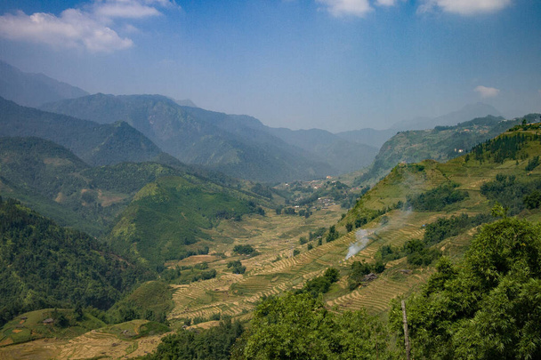 Rice fields in Sapa, North Vietnam. Very peaceful and the life is like 100 years ago at some spots. - Valokuva, kuva