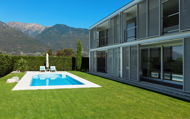 moderne villa met zwembad - Foto, afbeelding