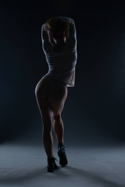 Sexy body nude woman. Naked sensual beautiful girl. Artistic photo. - Photo, image