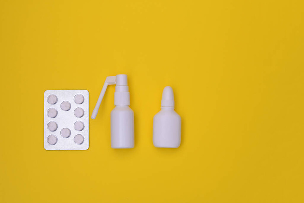 medicines for the treatment of colds and flu. Flat lay - Foto, immagini