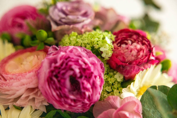 A closeup shot of a beautiful bouquet with peonies and hydrangea - Фото, зображення