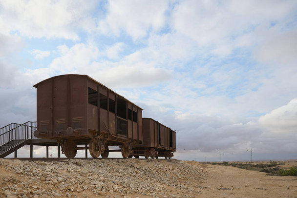 Os vagões ferroviários da ferrovia turca no deserto de Negev, em Israel, foram construídos há mais de cem anos pelos turcos - Foto, Imagem