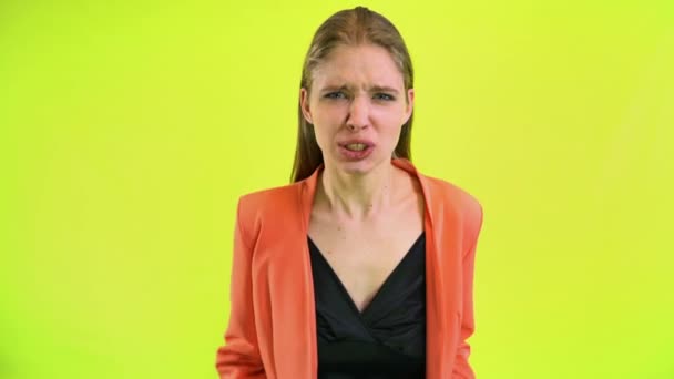 Hullu nainen stressissä hysteerinen huutaa - Materiaali, video