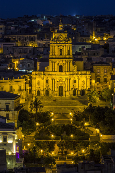 Catedral de San Jorge
 - Foto, Imagen