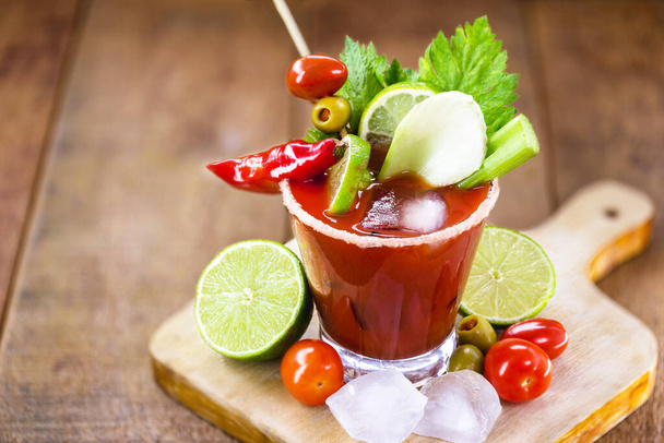 Bloody Mary koktejl a ingredience, kopírovat prostor - Fotografie, Obrázek