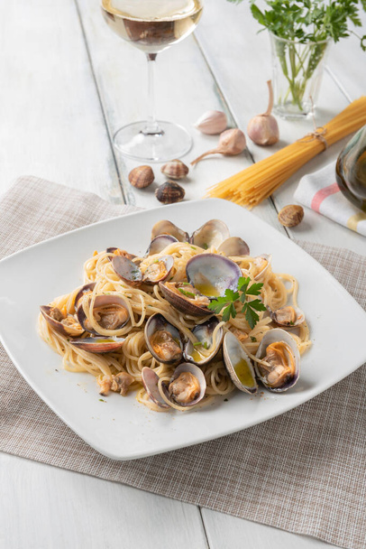 Disb of delicious clam spaghetti, Italian Cuisine  - Фото, изображение
