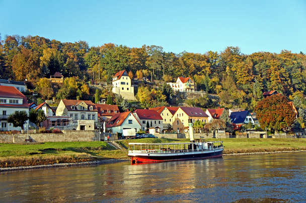 Курортный город на реке Эльба в Саксонии
 - Фото, изображение