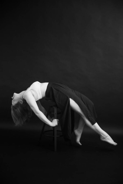 Fashion art studio black and white portrait of beautiful girl  - Valokuva, kuva