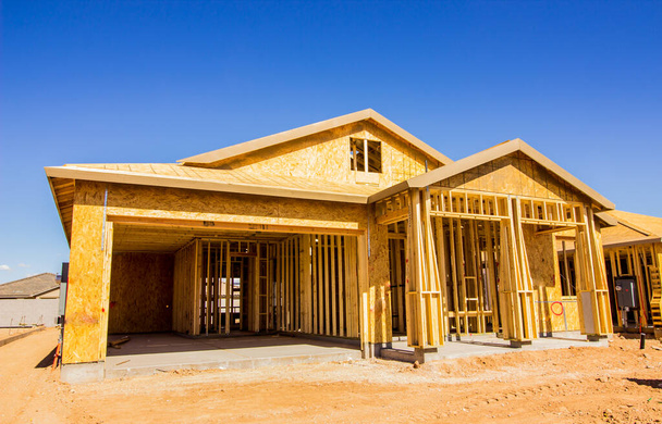 New House In Framing & Plywood Stage Of Construction - Φωτογραφία, εικόνα