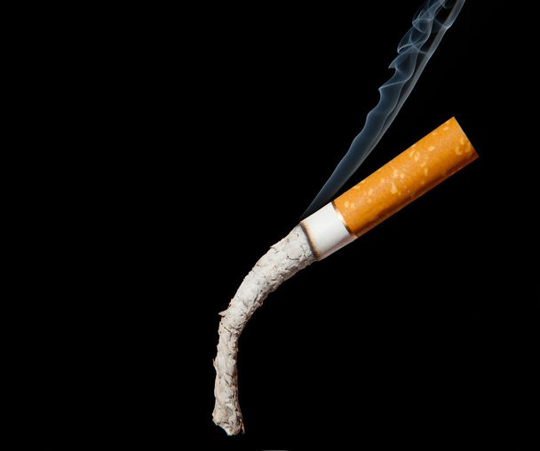 Sigara etki gücüne nasıl etkiler - Fotoğraf, Görsel