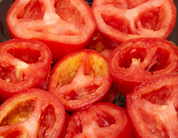 вид сверху на свежие красные помидоры - Фото, изображение