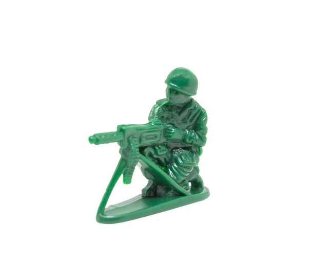 miniatuur speelgoed soldaat op witte achtergrond, close-up - Foto, afbeelding