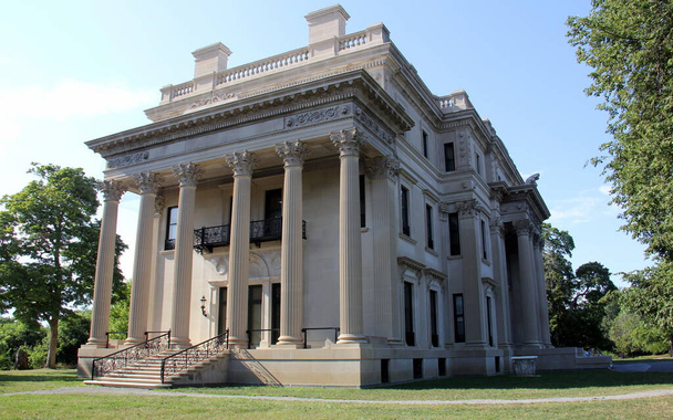 Vanderbilt Mansion, ikonický příklad architektury Beaux-Arts, postavený v letech 1896 až 1899, Hyde Park, NY, USA - 15. srpna 2020 - Fotografie, Obrázek