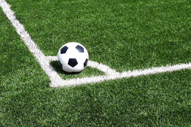 line on the Green Grass Texture in Soccer Field - Foto, Imagen