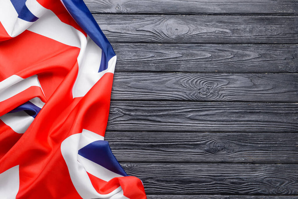 Bandera nacional del Reino Unido sobre fondo de madera - Foto, imagen