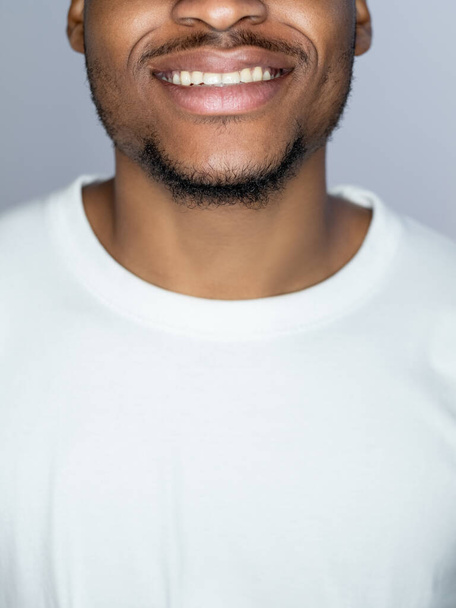 tooth treatment dental health african man smiling - Φωτογραφία, εικόνα
