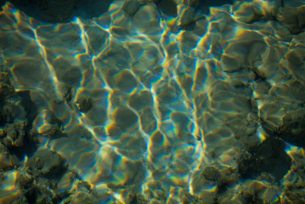 tiszta víz a tengerben - Fotó, kép