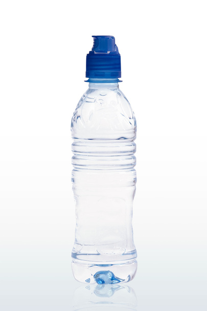 Botella de agua pura
 - Foto, imagen