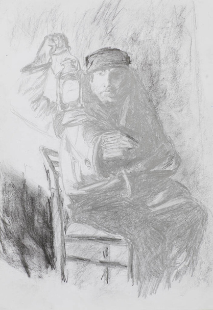 handgetekende schets van de man zittend op een stoel en met een vintage lantaarn, potlood techniek - Foto, afbeelding