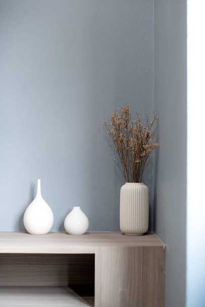 White flower vase in the corner of the room - Photo, Image