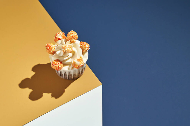 Milky cream cupcake. Birthday sweet bakery. Cookies. Yummy buttercream dessert - Φωτογραφία, εικόνα