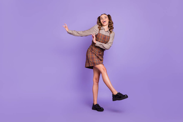Full size photo of cool pretty person enjoying partying open mouth isolated on violet color background - Fotoğraf, Görsel