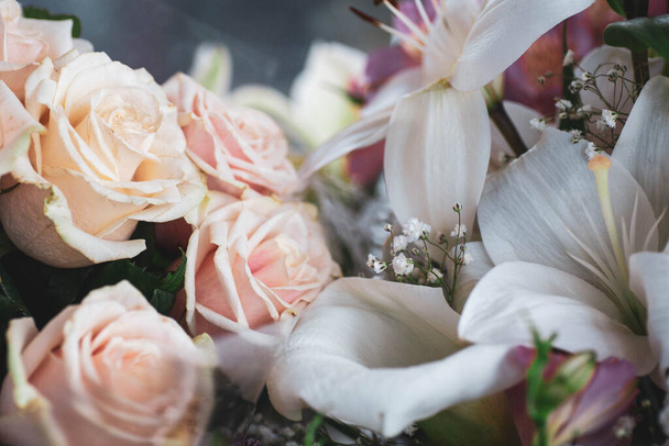 Krásná Ročník kytice čerstvé květiny na pozadí - Fotografie, Obrázek