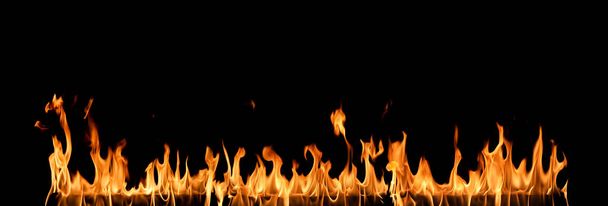 llamas de fuego sobre fondo negro - Foto, Imagen
