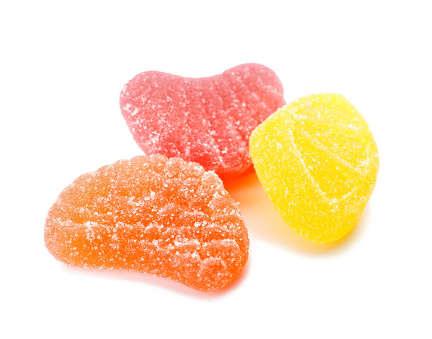 Вкусные конфеты с желе на белом фоне - Фото, изображение