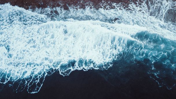 StunAerial View of Waves and Beaches at Sunset Along the Great Ocean Road, Australia - 写真・画像