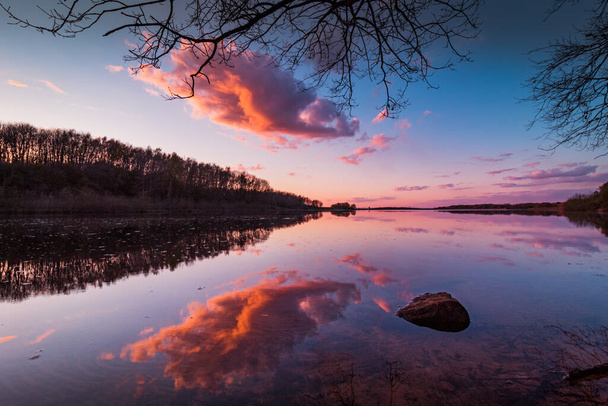 Admiring the sunset on the lake in England ,Foremark Reservoir - Photo, Image