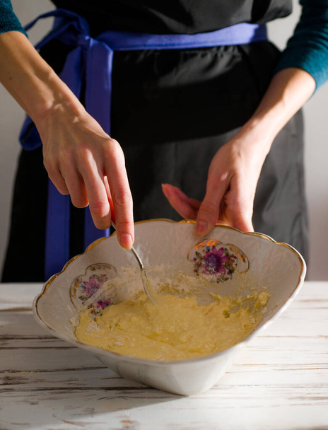 cheesecakes caseiros cozinhando queijo misturando com açúcar e outros ingredientes - Foto, Imagem