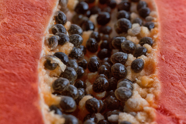 mezza sezione del frutto di Papaya maturo fresco. - Foto, immagini
