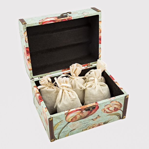 Caja de regalo con bolsas textiles
 - Foto, imagen