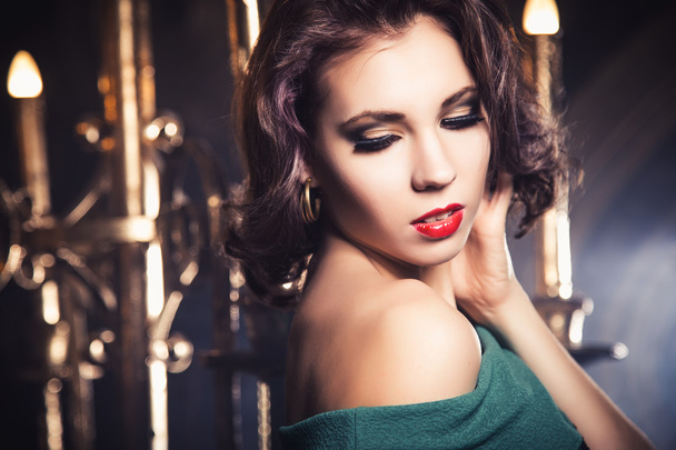 Portrait of glamorous sexy young woman in interior - Fotoğraf, Görsel