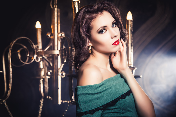 Portrait of glamorous sexy young woman in interior - Fotografie, Obrázek