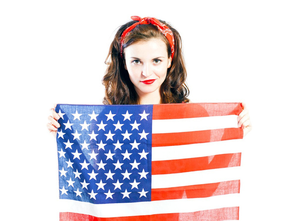 PIN dziewczyna pozuje z amerykańską flagę - Zdjęcie, obraz