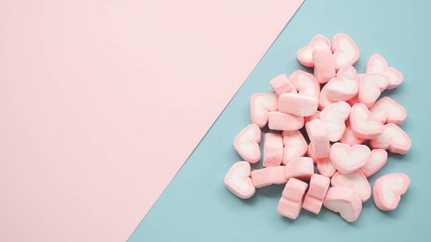 Pile of colorful pink heart marshmallows - Photo, Image