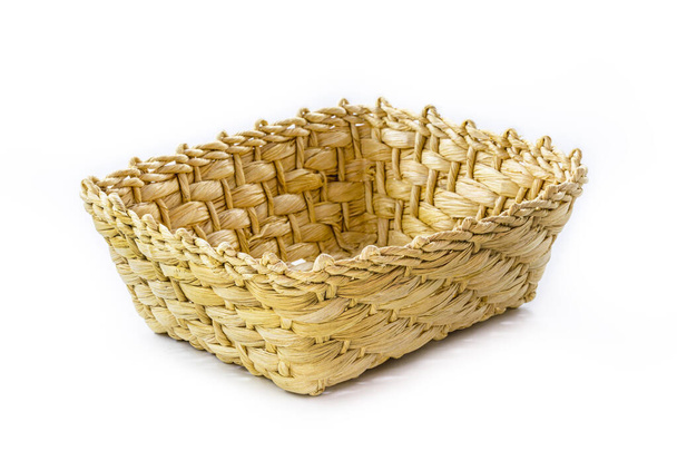 cesta de paja hecha a mano en Brasil, uso decorativo de la cocina - Foto, Imagen
