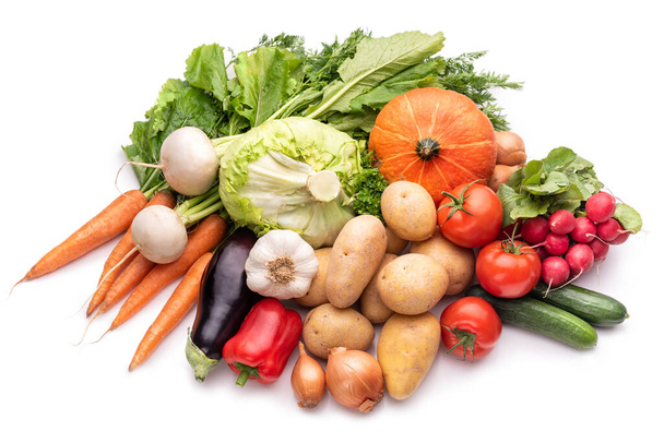 zöldségek fehér háttérrel. izolát  - Fotó, kép