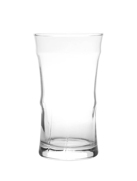Vaso de agua potable aislado sobre fondo blanco - Foto, imagen