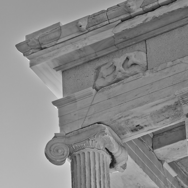 oude Griekse Ionische orders kolom detail - Foto, afbeelding