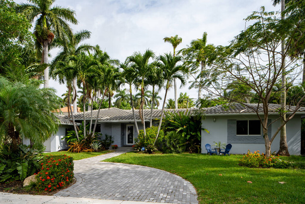 Photo series of single family homes in the Hollywood Lakes neighborhood subdivision Florida USA - Zdjęcie, obraz
